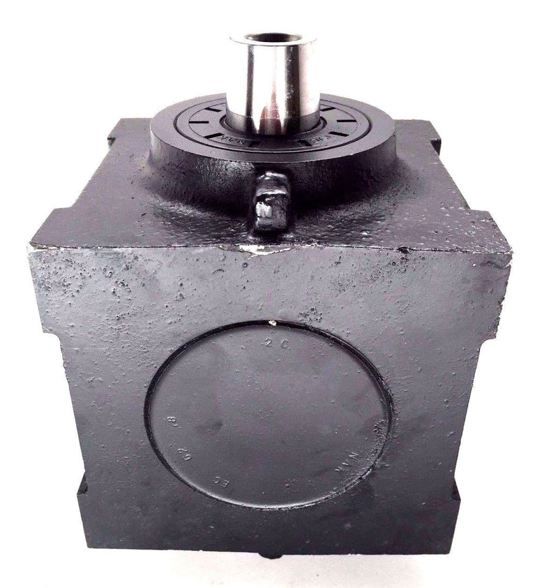 AM143310 DE19086 Mower Deck Gear Box fits John Deere 425 445 455 48 54 60