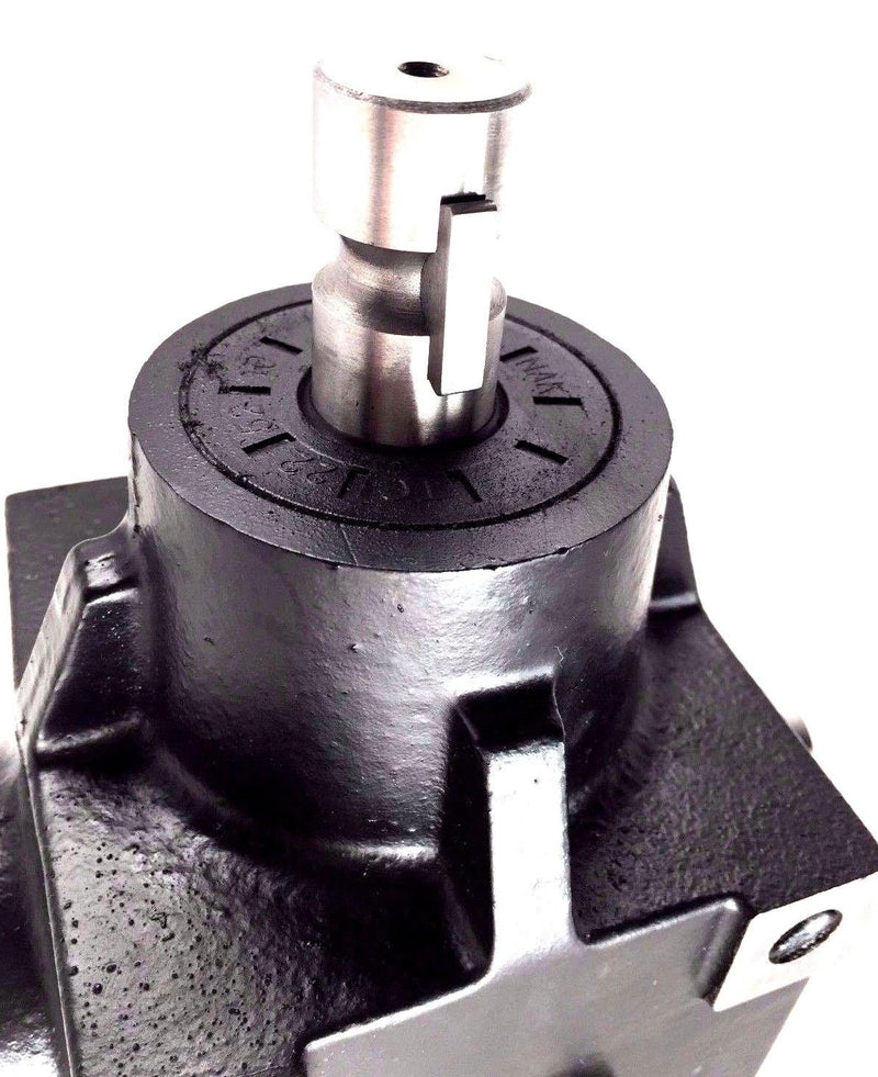 AM143310 DE19086 Mower Deck Gear Box fits John Deere 425 445 455 48 54 60