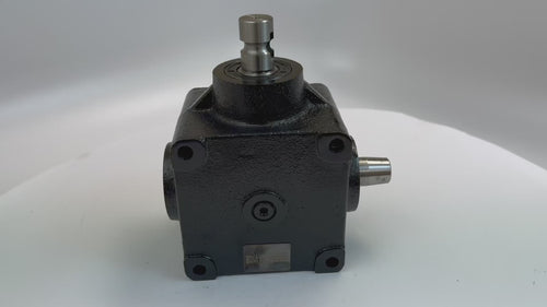Gearbox Compatible With John Deere Z-Track F620 F680 F687 Replaces TCA22082 – product video